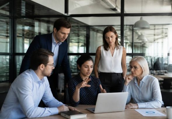 Cargos en una empresa: funciones, tipos y estructura organizativa
